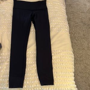 Black low waisted lululemon align leggings